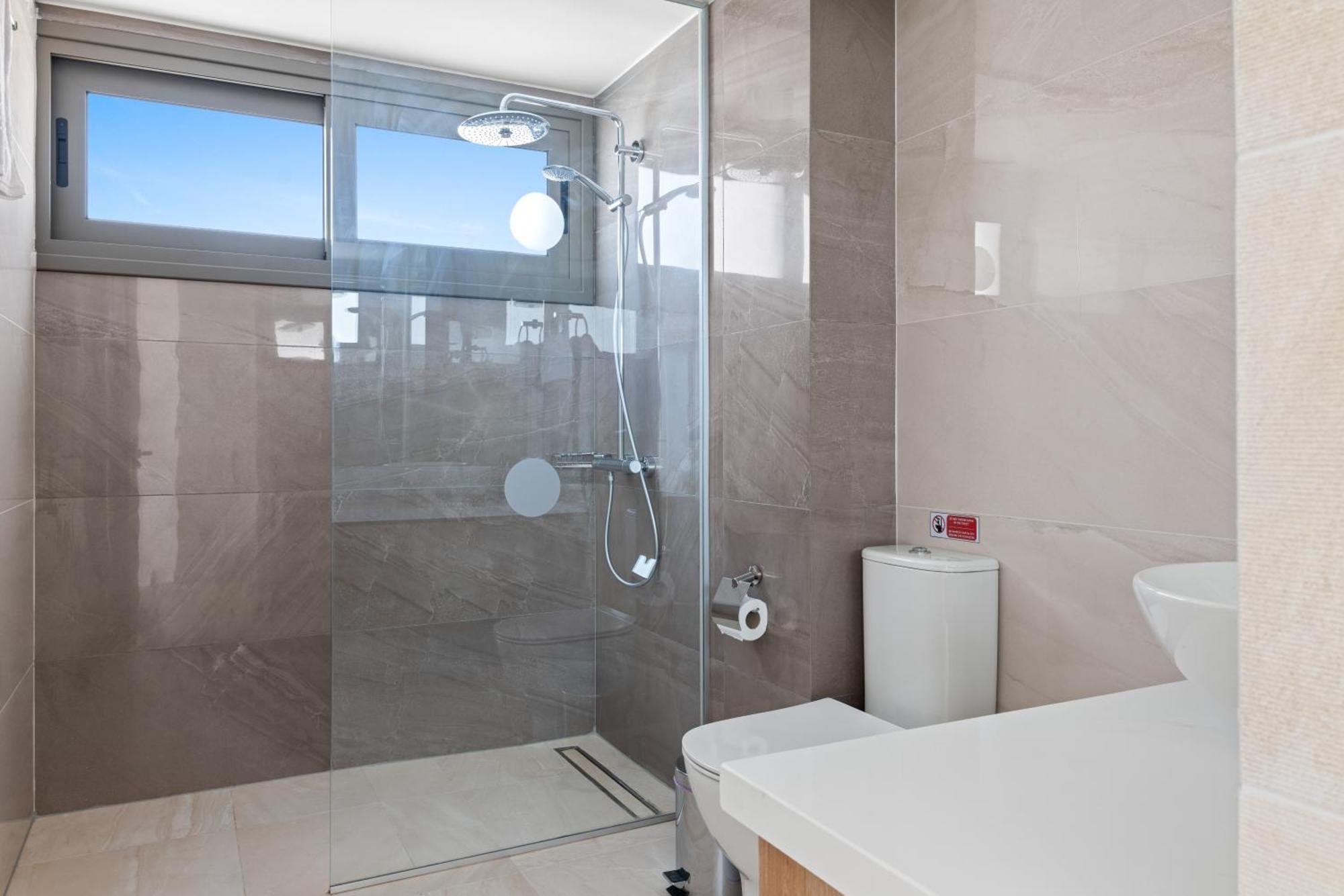 Villa Serenity Waves 7 *