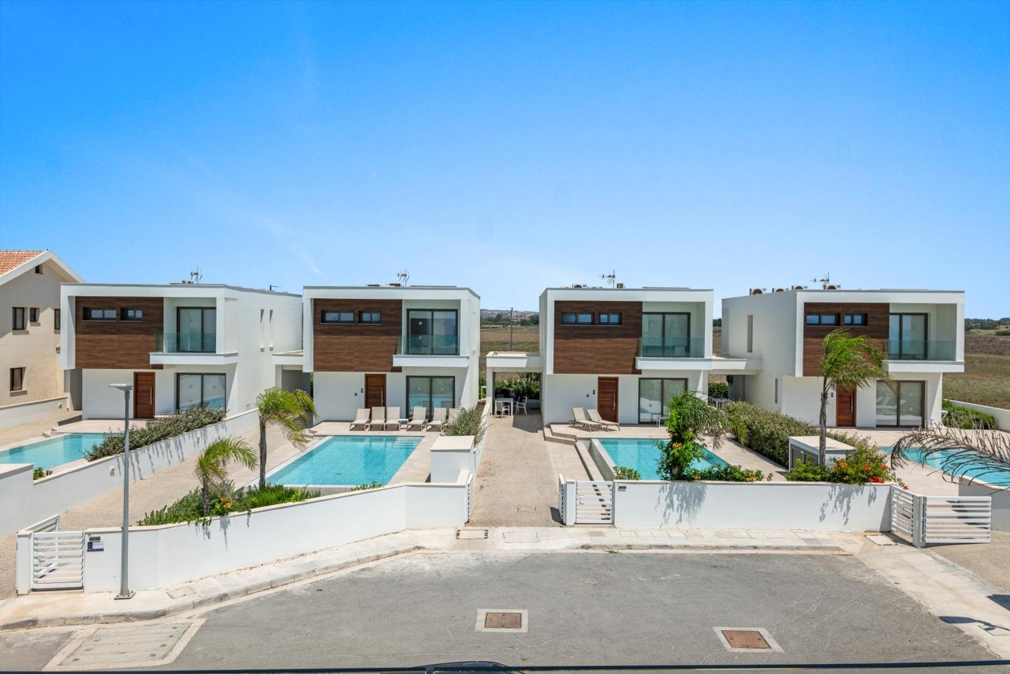 Villa Serenity Waves 7 *
